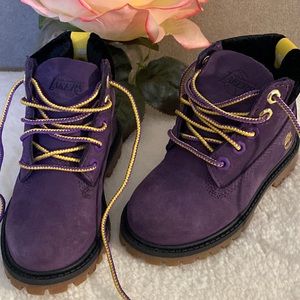 TIMBERLAND beautiful litte girl shoes size 7 NBA LAKERS Los Ángeles ,